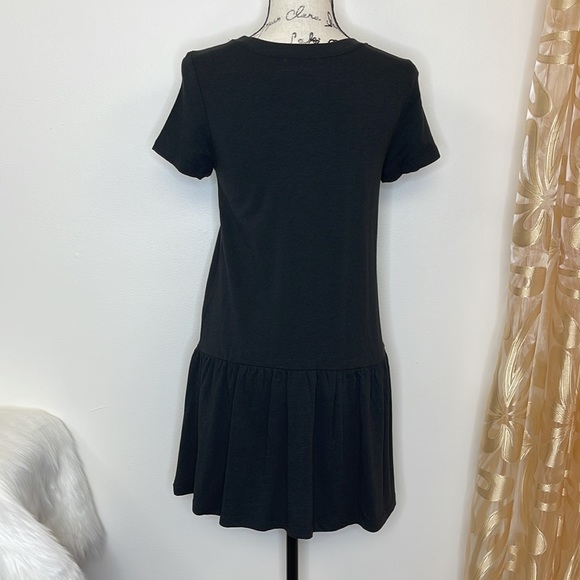 💕Only 3 left- sassy little black dess💕 - Picture 4 of 6